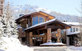 Stein Eriksen Lodge